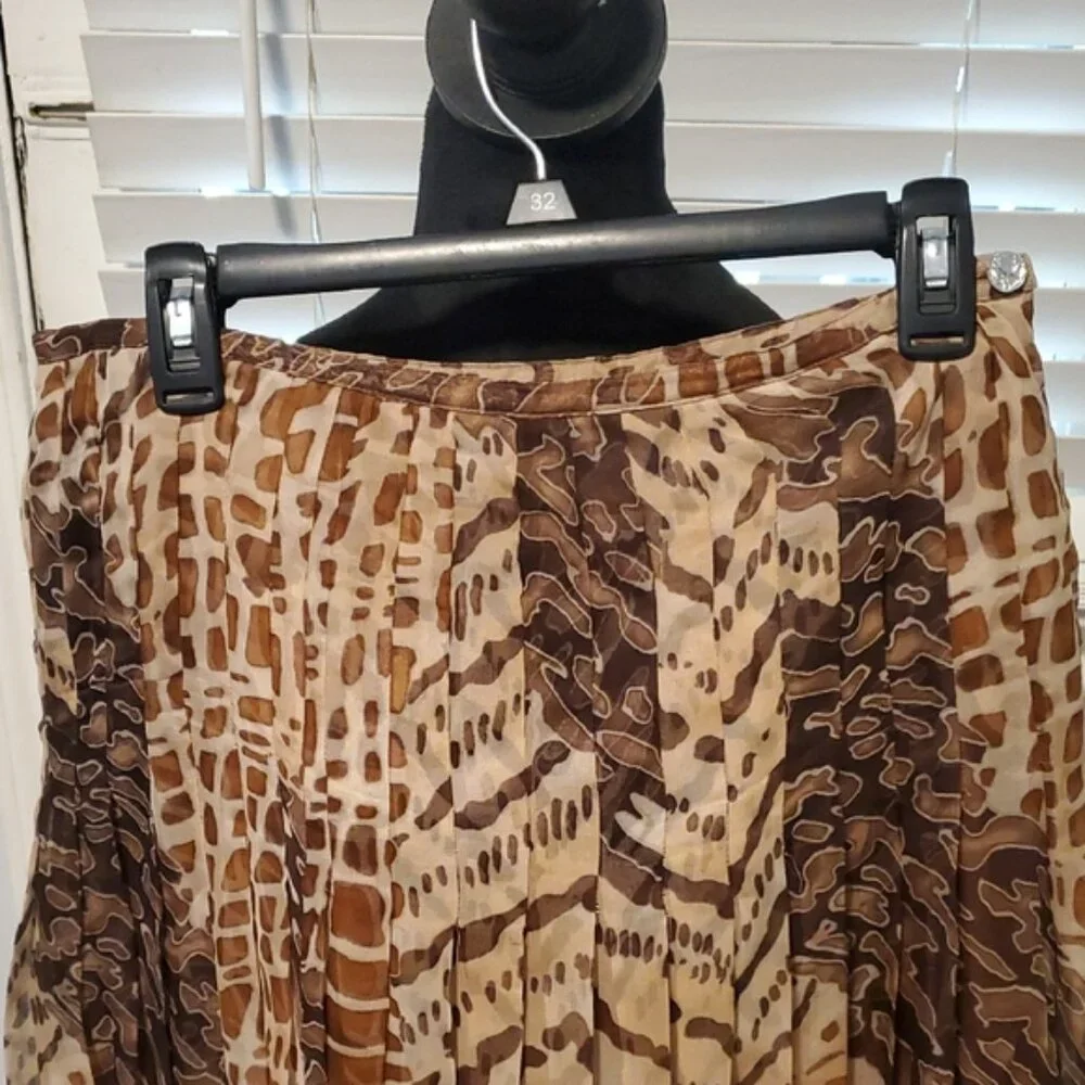 Richard Malcolm Chic Brown Patterned Pleated Skirt